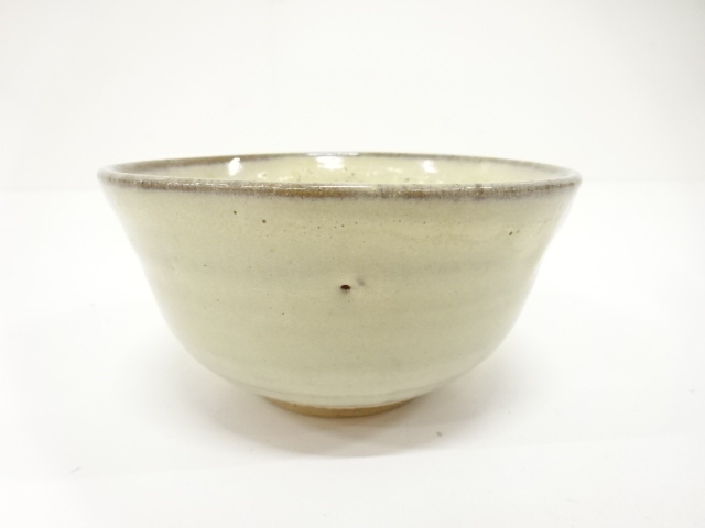 JAPANESE TEA CEREMONY / TEA BOWL CHAWAN / WHITE GLAZE / ARTISAN WORK